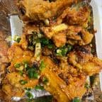 Best Deep Fried Garlic Chicken Wings in Everett, WA